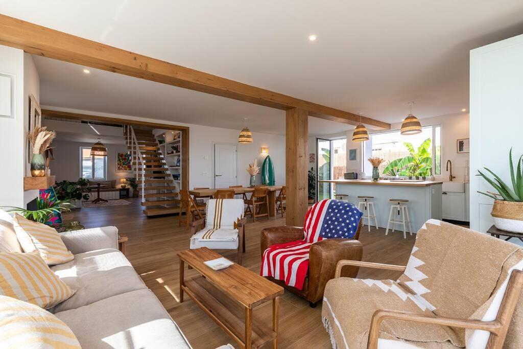 Beautiful Beach House In Front Of The Ocean 比亚里茨 外观 照片